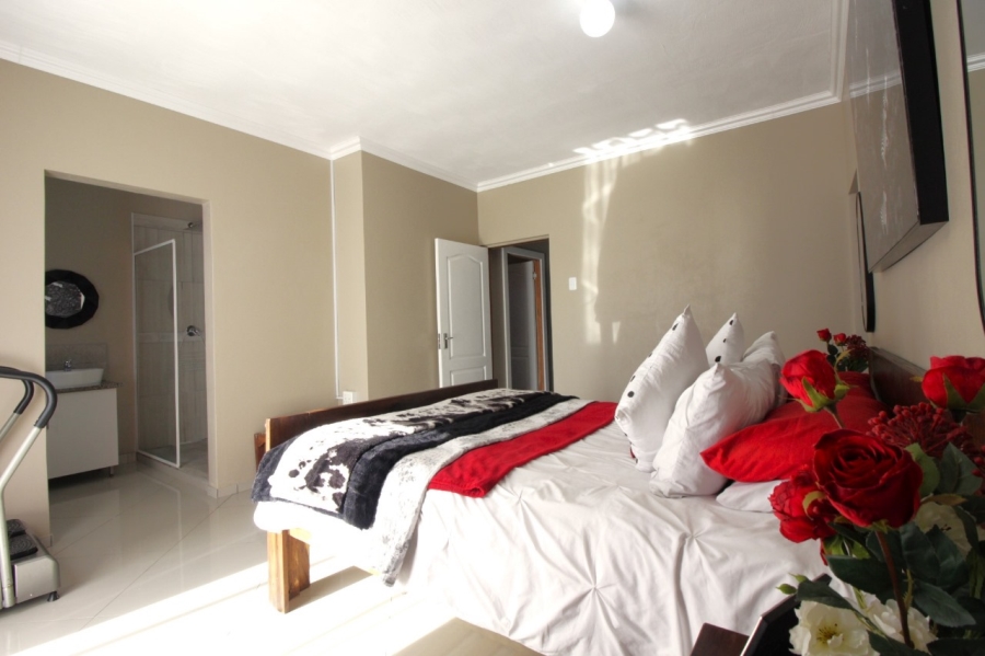 3 Bedroom Property for Sale in Wavecrest Eastern Cape